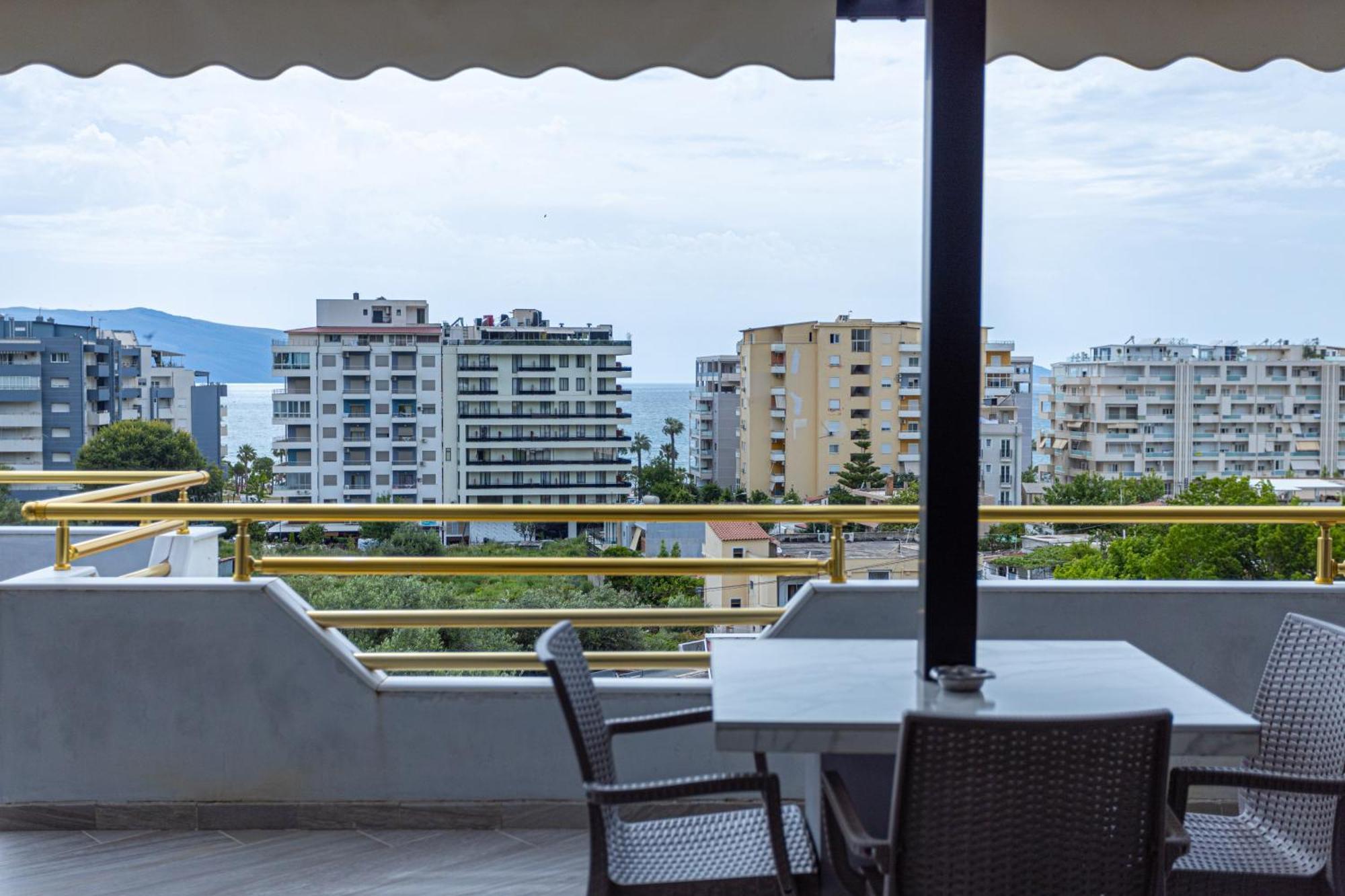 Hotel Olti Vlorë Esterno foto