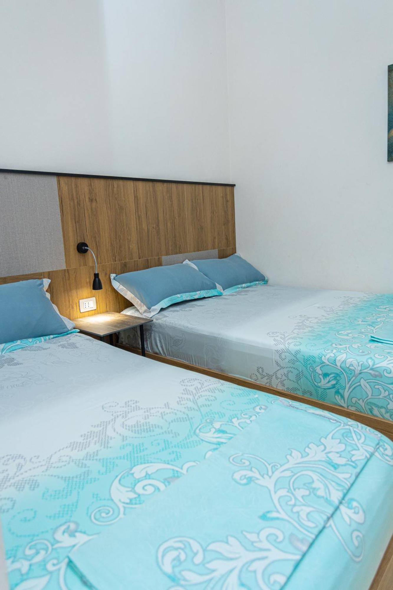 Hotel Olti Vlorë Esterno foto