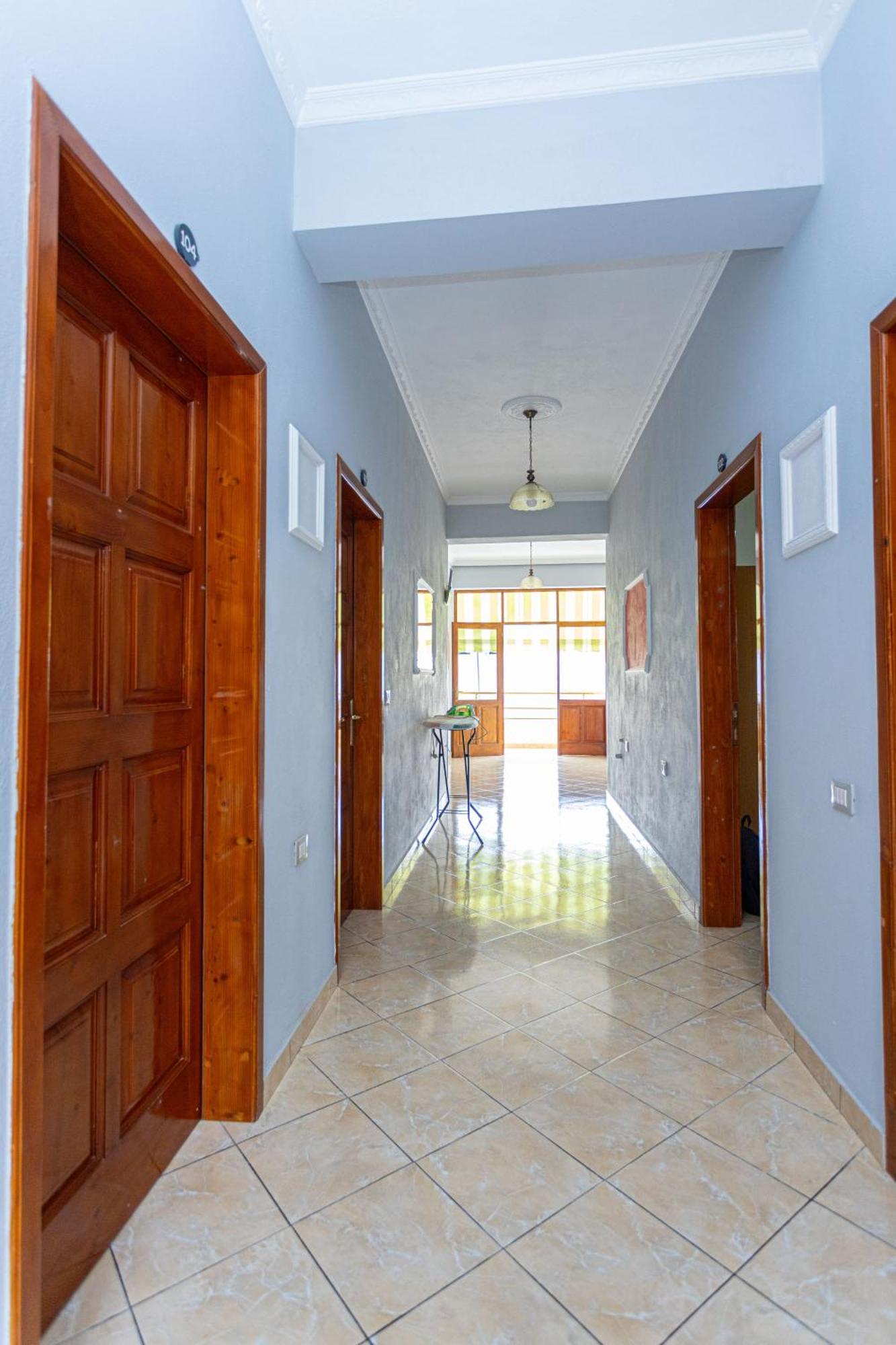Hotel Olti Vlorë Esterno foto