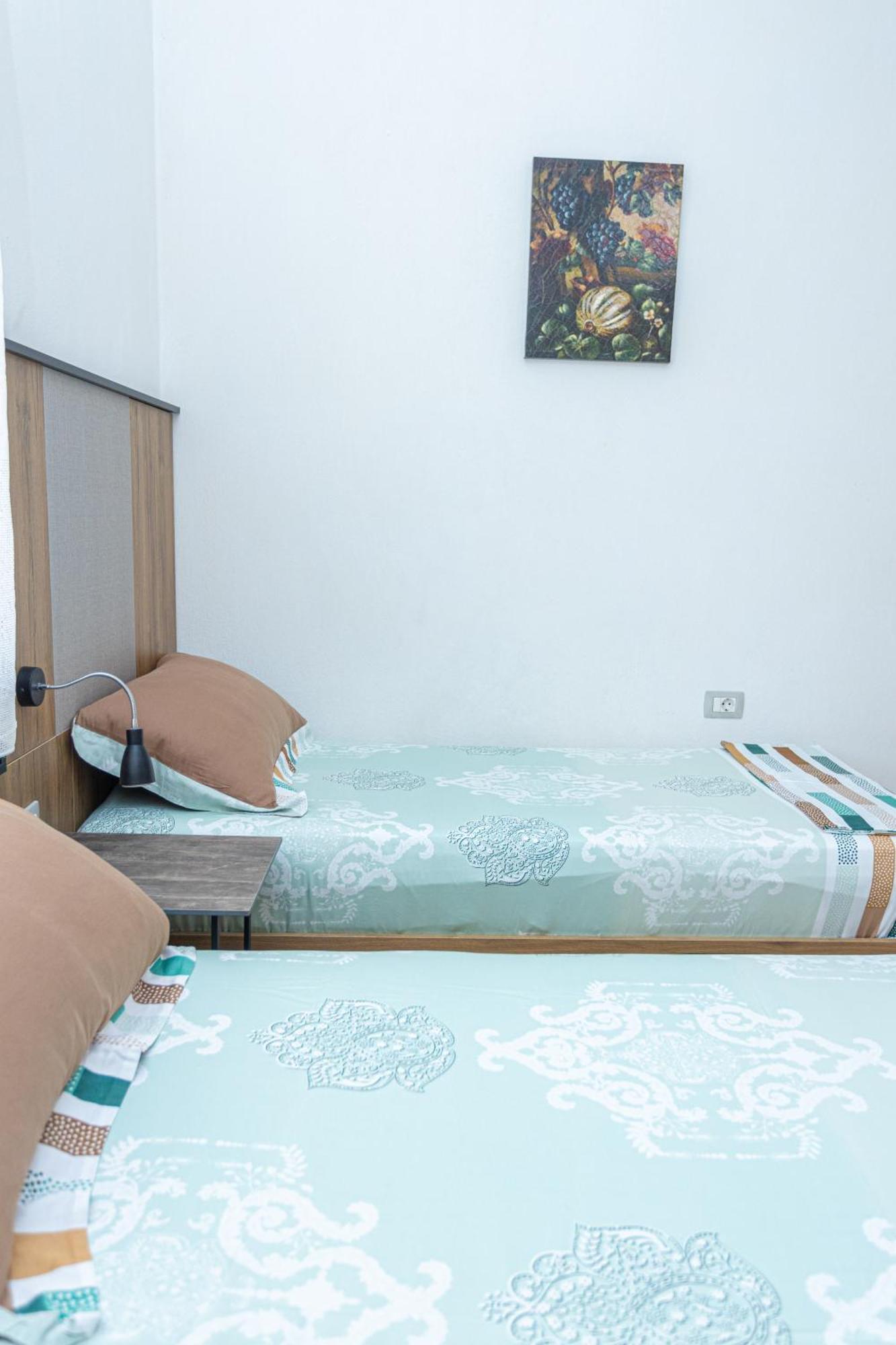 Hotel Olti Vlorë Esterno foto